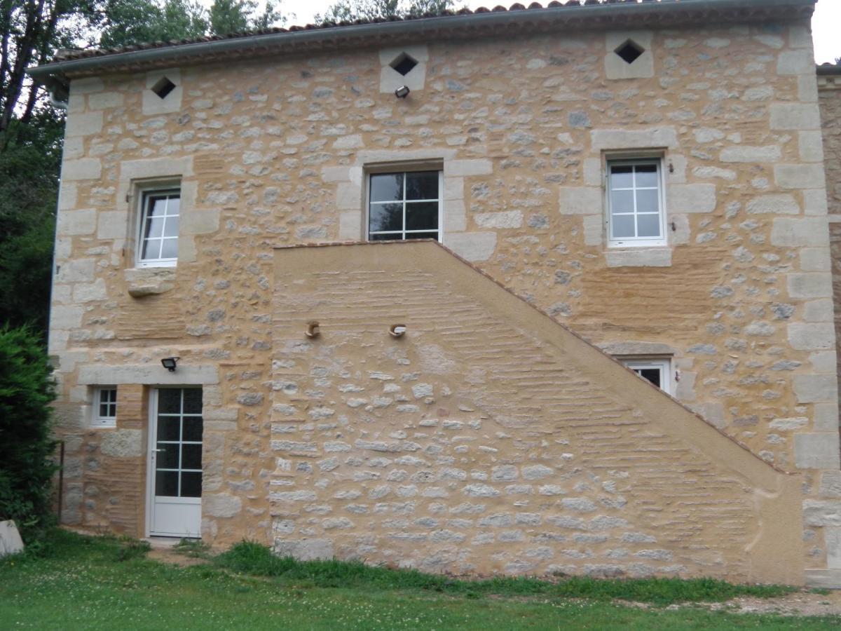 Location meublée au milieu d'un écrin de verdure Aux vieux fours Noaillac Exterior foto